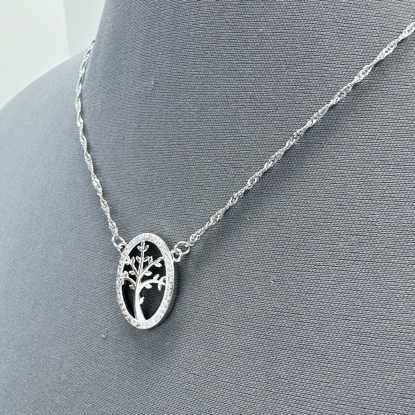 N0210 17411 Mini Pendant Necklace