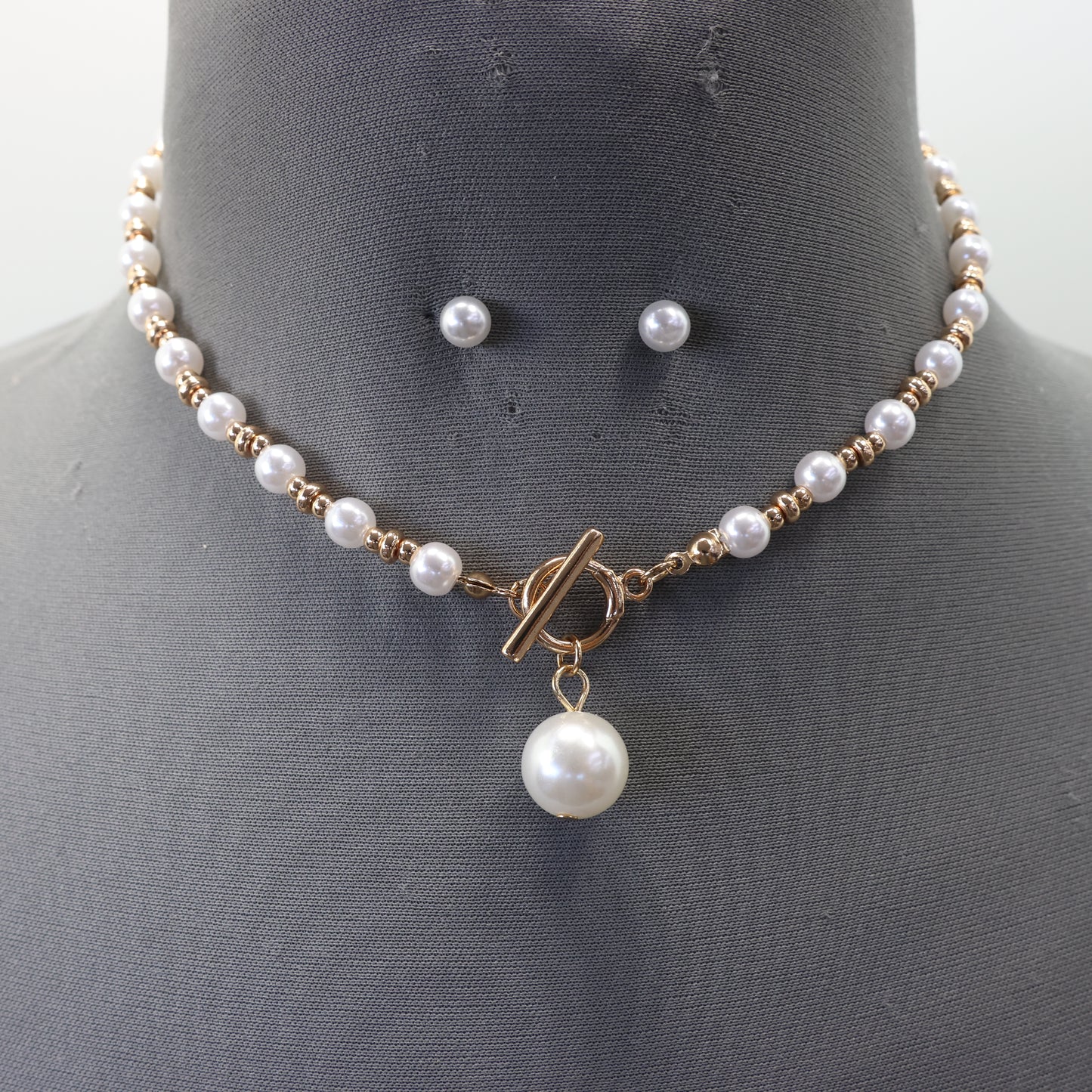Pearl Beaded Toggle Necklace | N0278