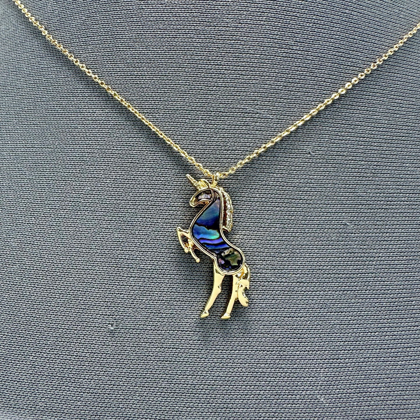 N0613 17144 Horse Pendant Necklaces