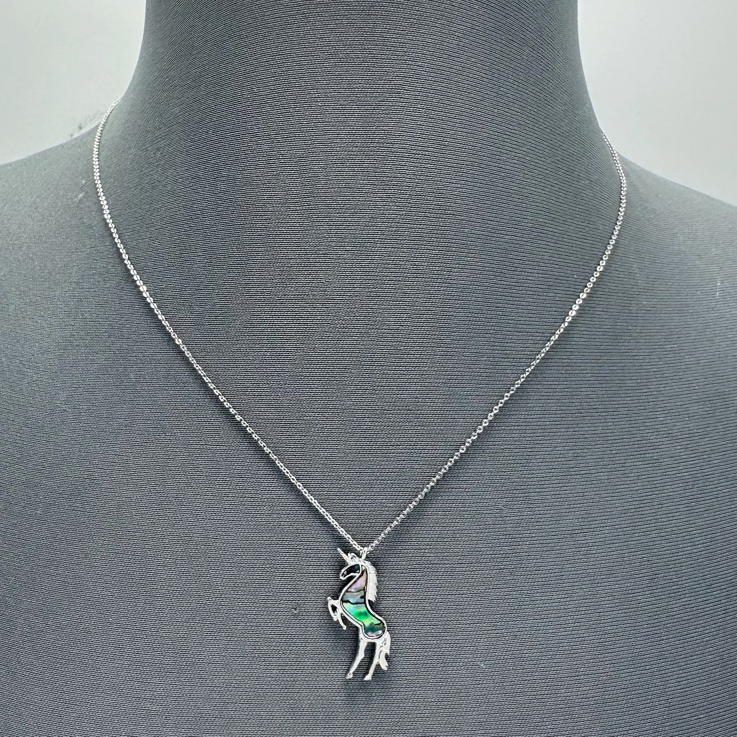 N0613 17144 Horse Pendant Necklaces