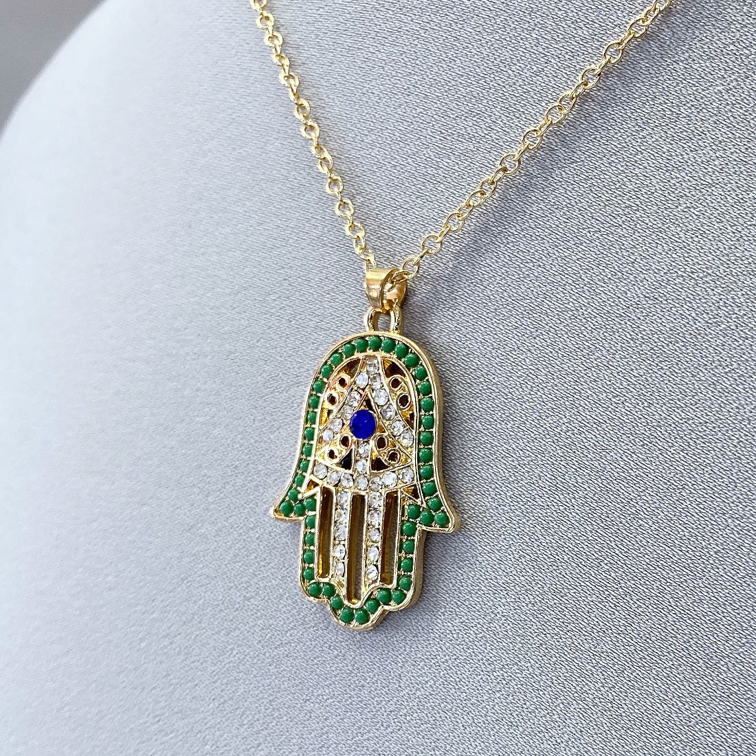 N0334 | Hamsa Hand Pendant Necklace | GGPNEE