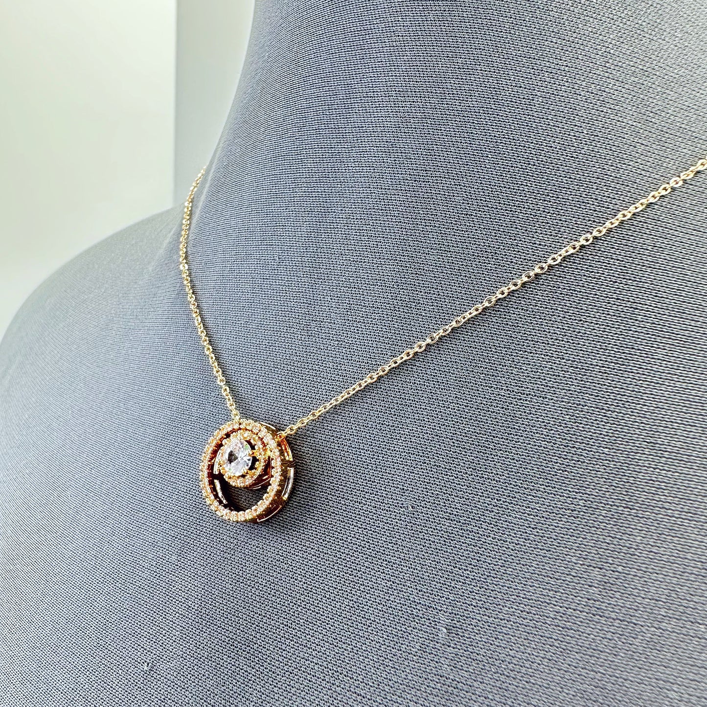 N0386 17920 Mini Pendant Necklace