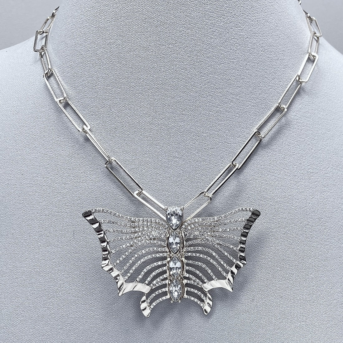 N0646 KS5101 Butterfly Pendant Necklace