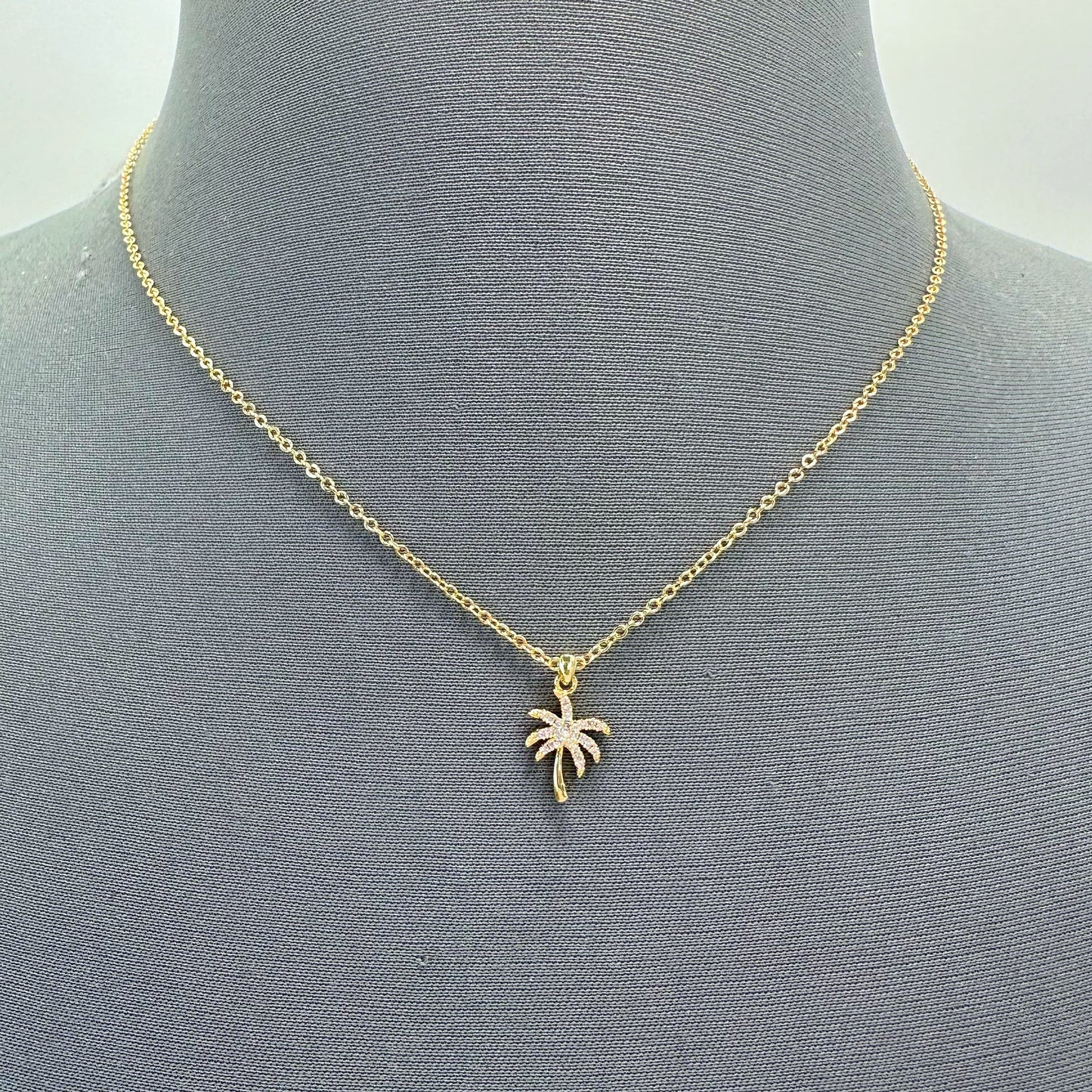 N0576 17763 Pendant Dainty Necklaces