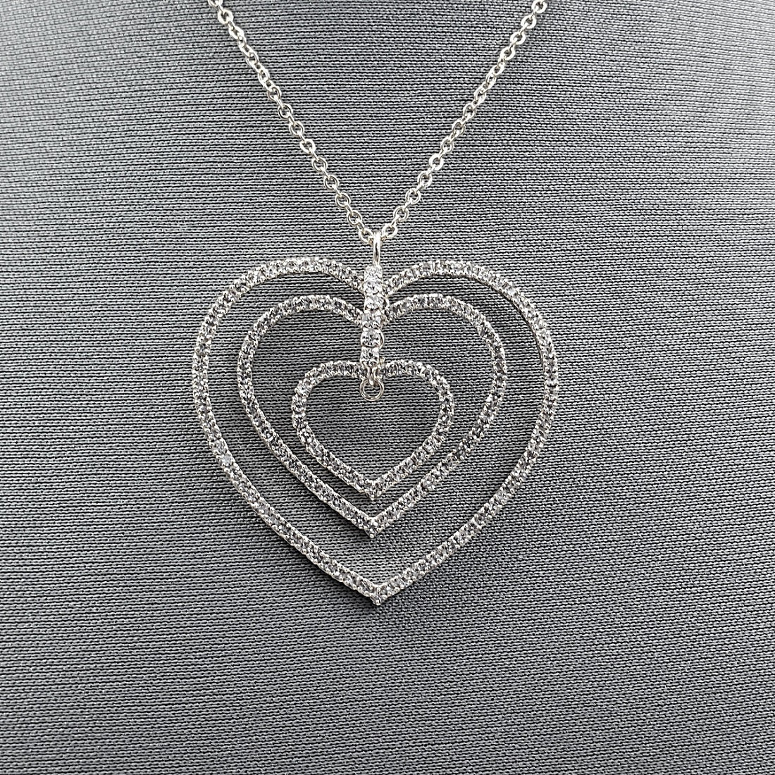 N0588 16988 Love Pendant Necklace