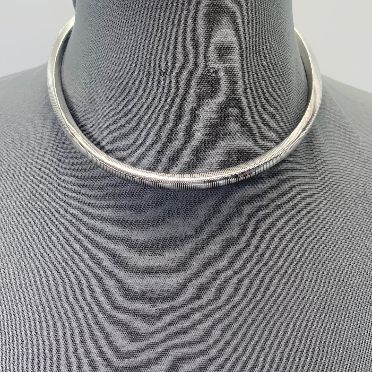Sleek Metal Collar Necklace | N3005