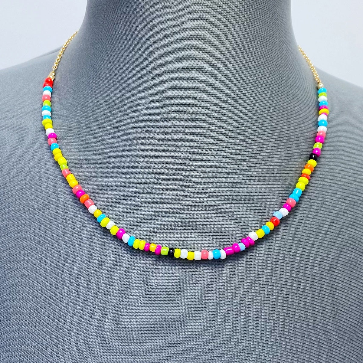 N0662 83N1457 Necklaces Set