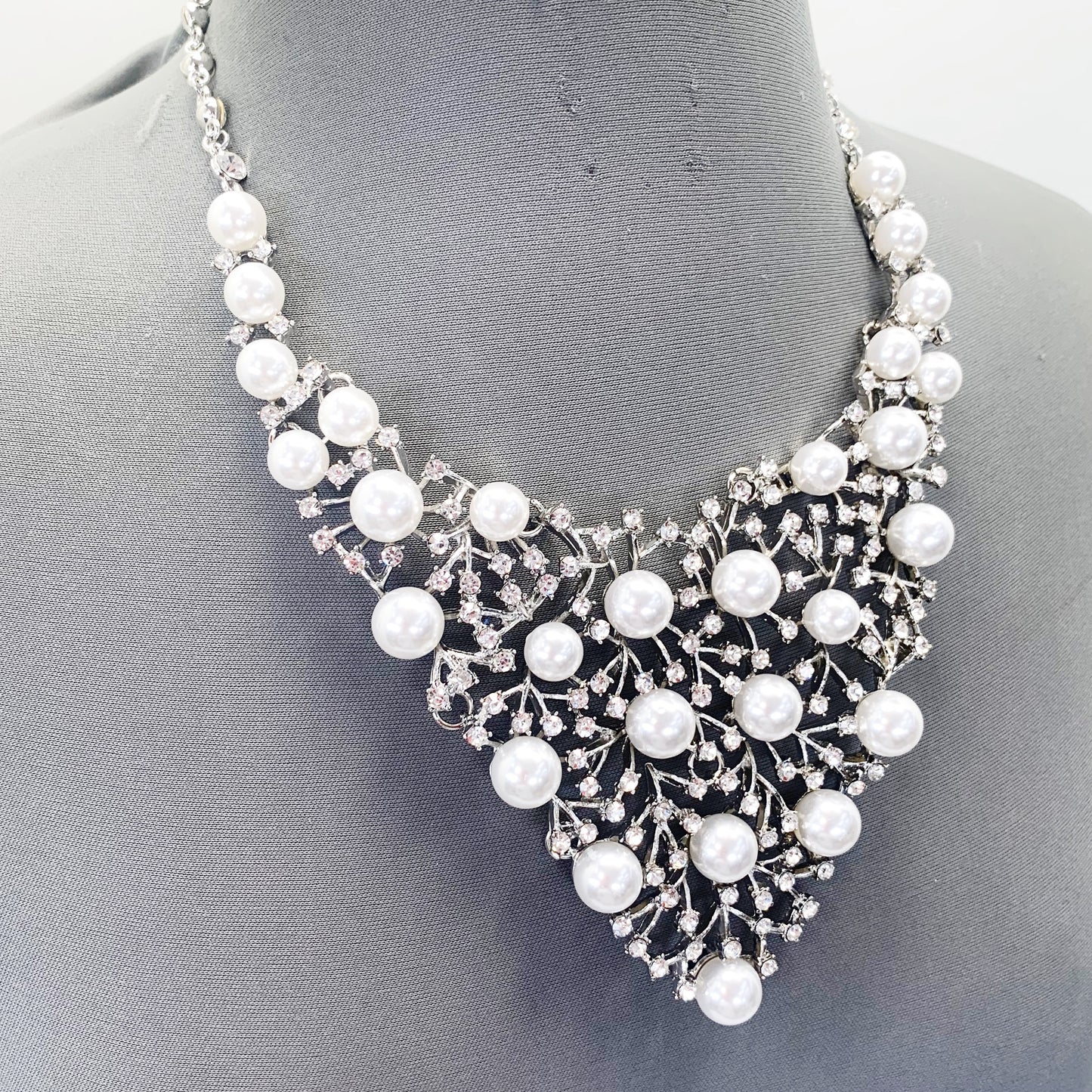 Pearl Crystal Statement Necklace Set | N3140