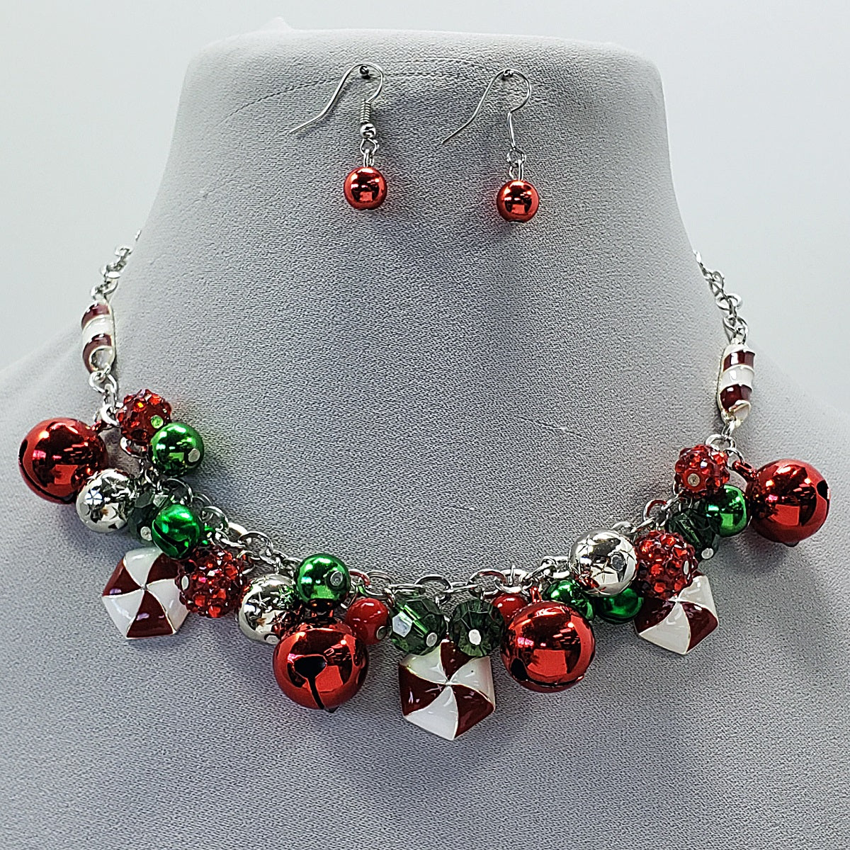 N0625 FNE6882 Christmas Necklace