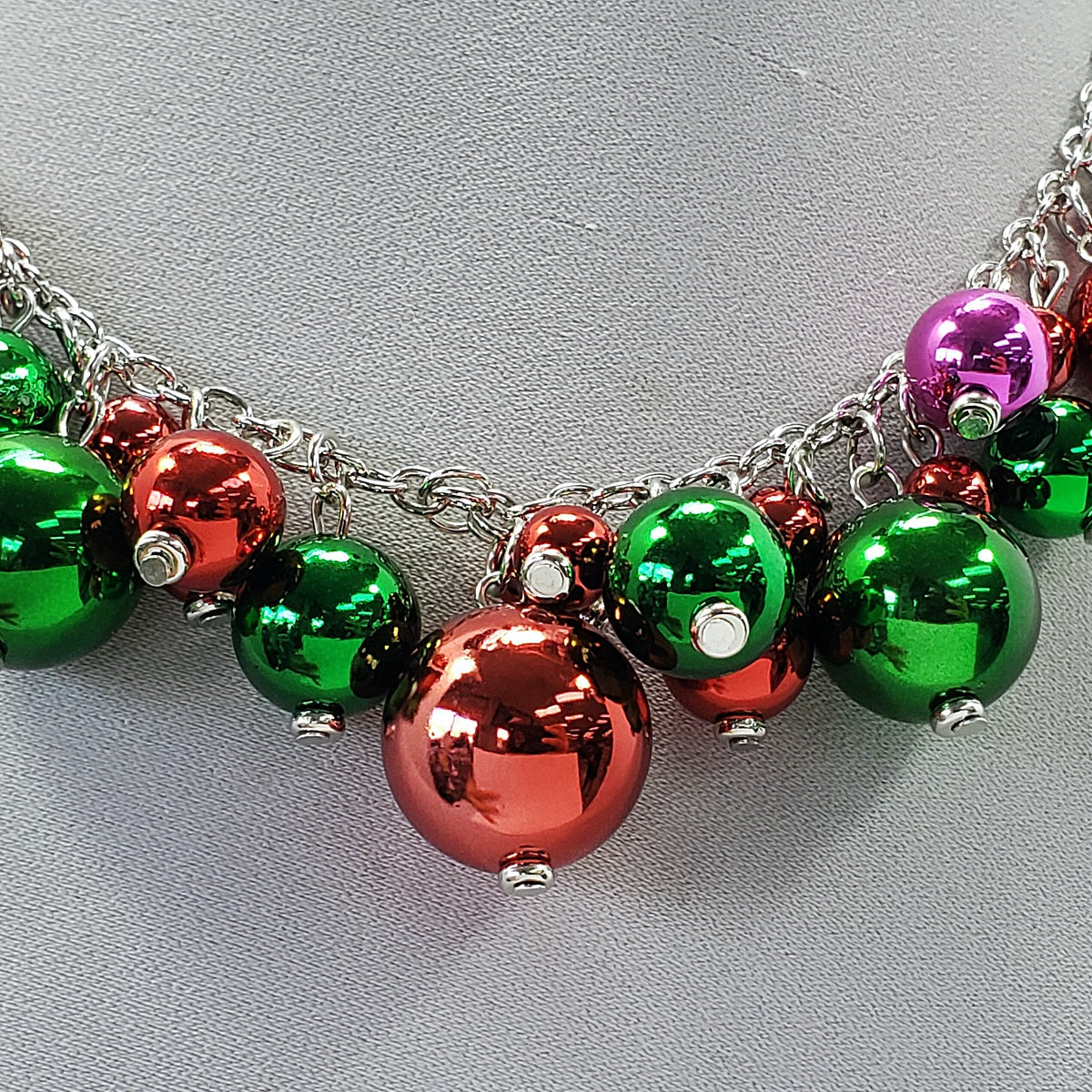 N0626 FNE4816 Christmas Necklace