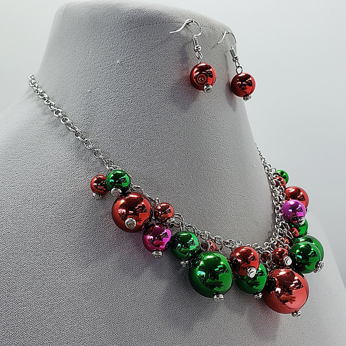 N0626 FNE4816 Christmas Necklace