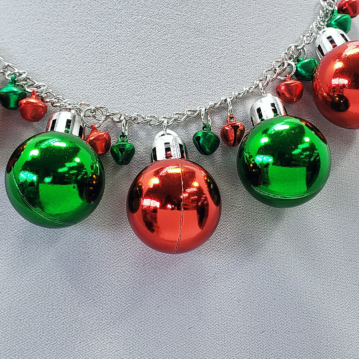 N0629 FNE6881 Christmas Necklace