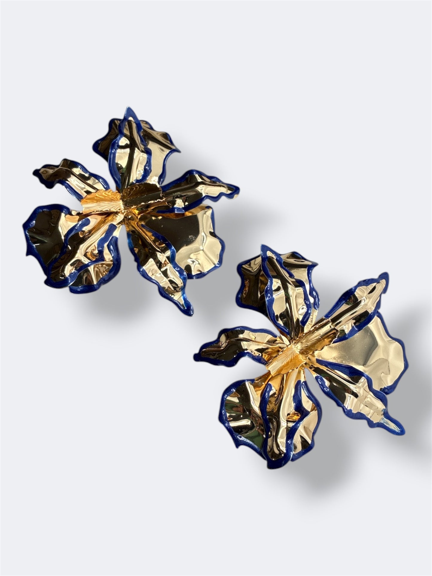 E2214 | Bold Floral Statement Earrings | KE2829