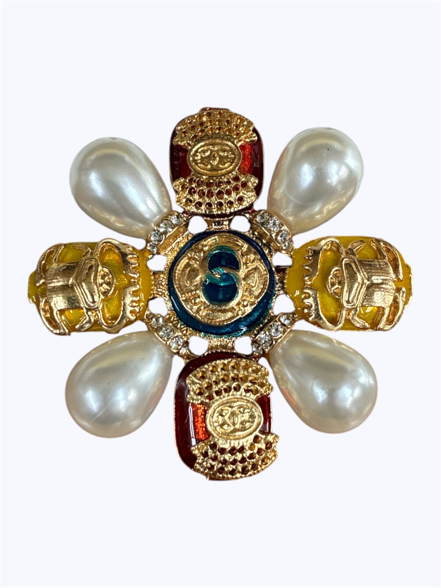 BR0331 | Luxe Floral Emblem Brooch | A6-5-5467