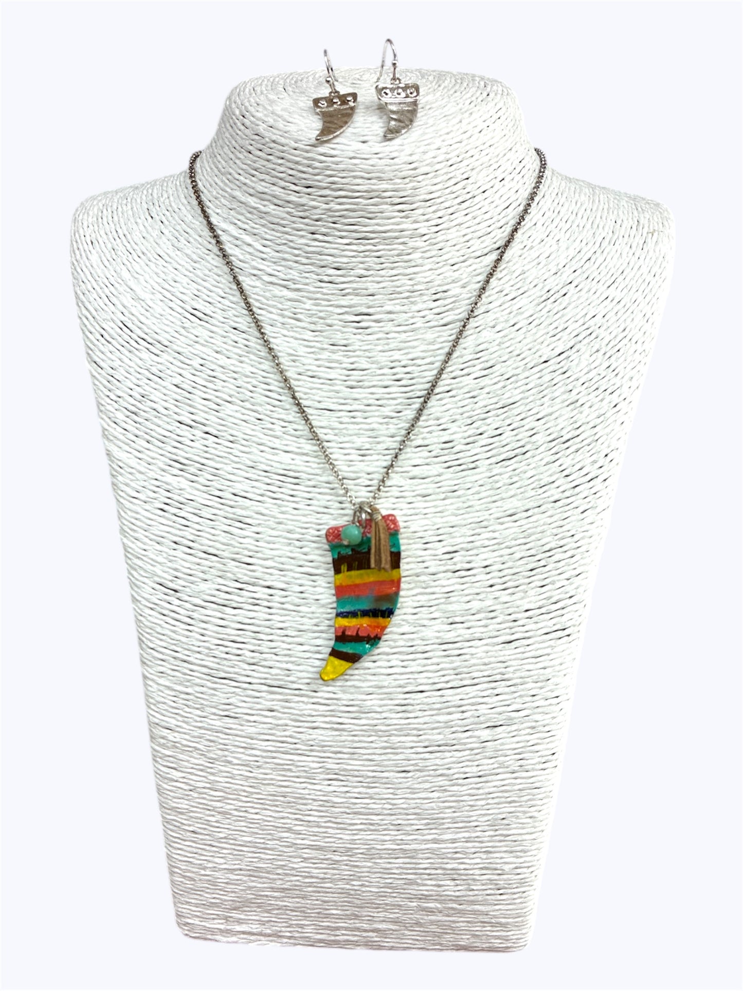 N0542 | Fang Design Pendant Necklace |QNE14818