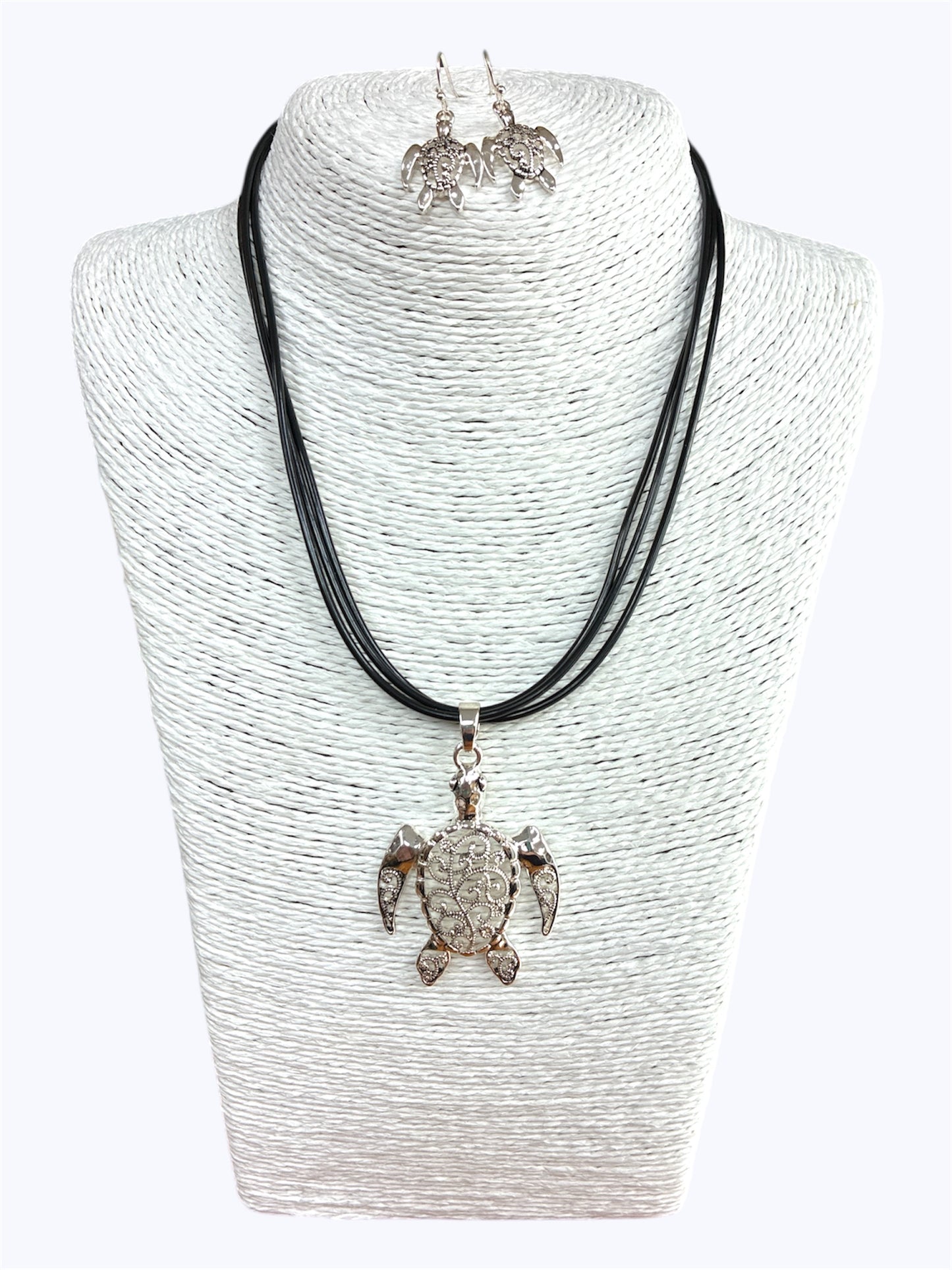 N0443 | Filigree Sea Life Turtle Pendant Necklace | AS6521