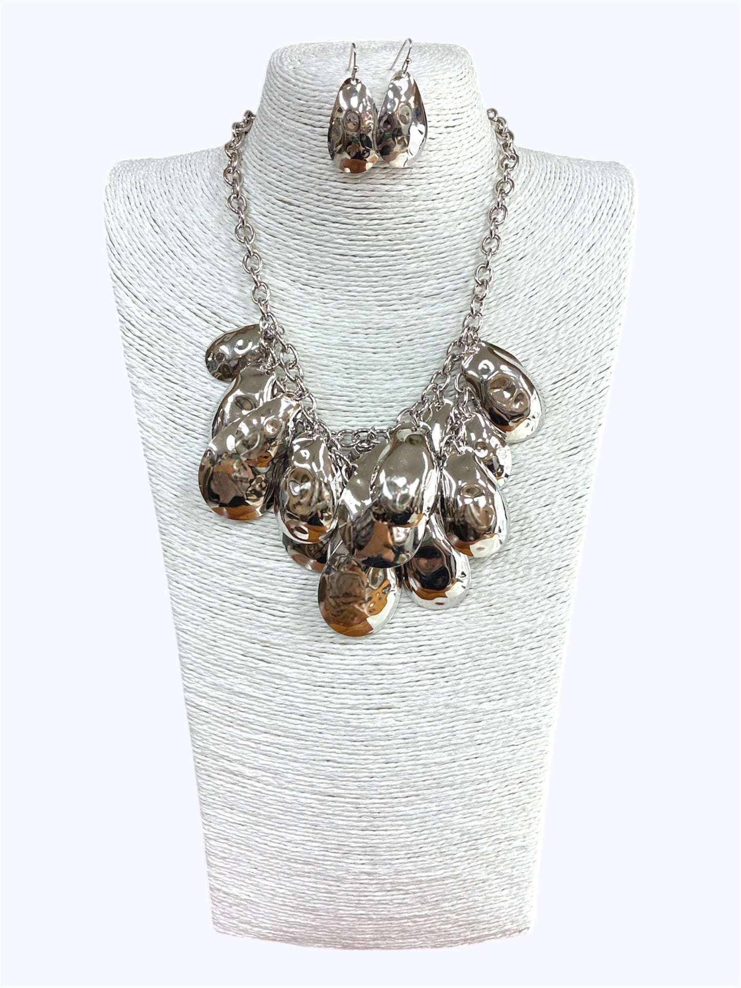 N0723 | Luxe Interlock Chain Necklace | TNE2628