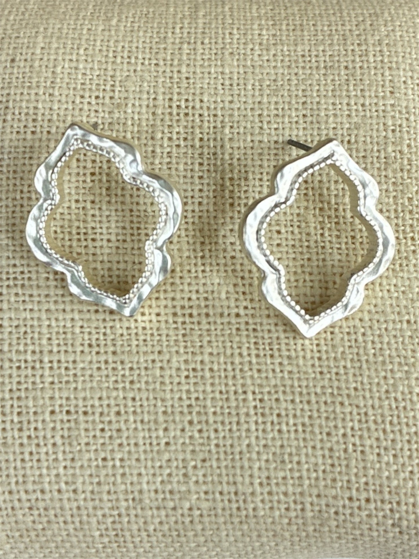 E0999| Mini Open Flower Shape Stud Style Post Earrings|AE6241