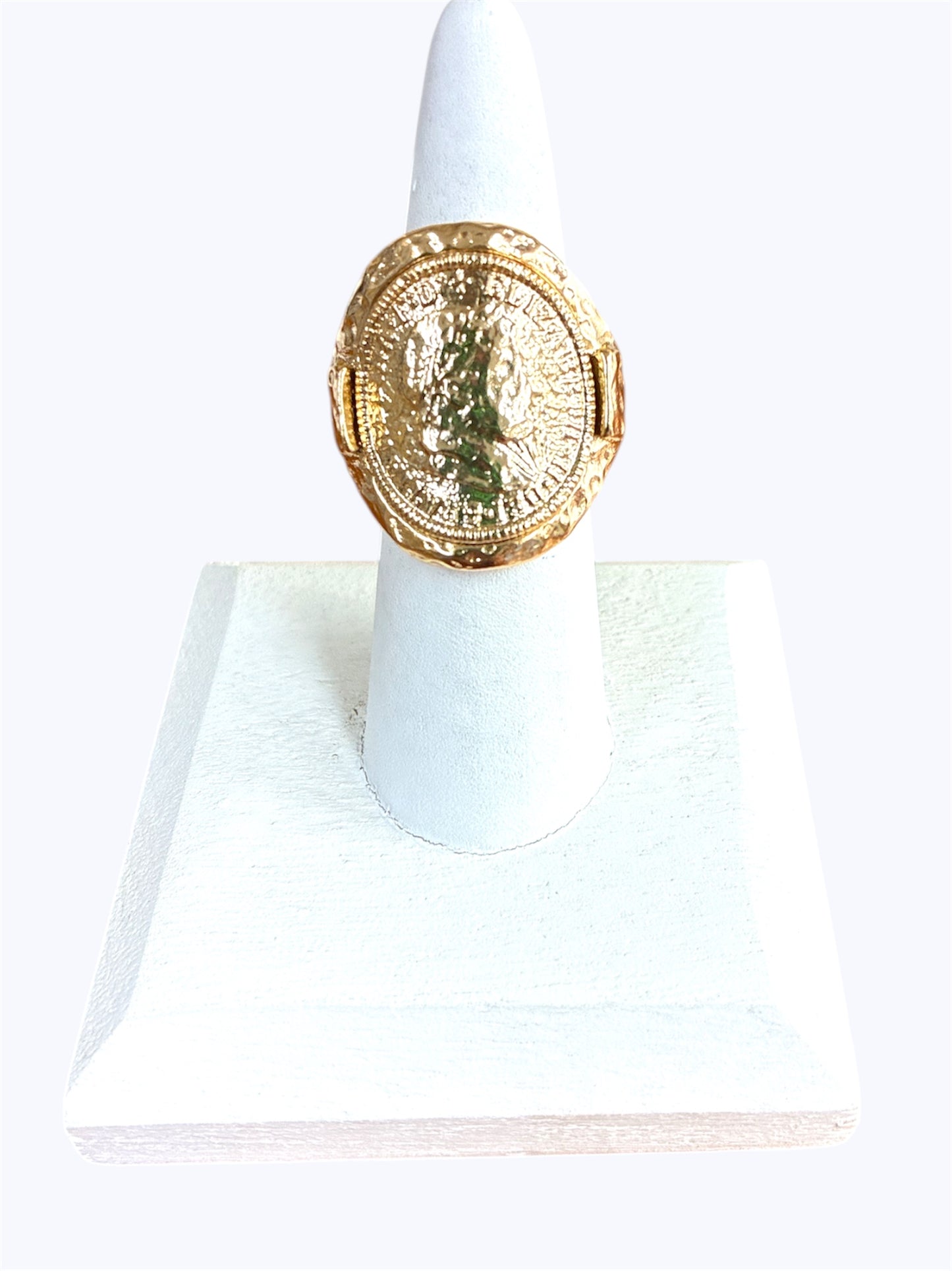 Hammered Queen Stretch Ring | R0080