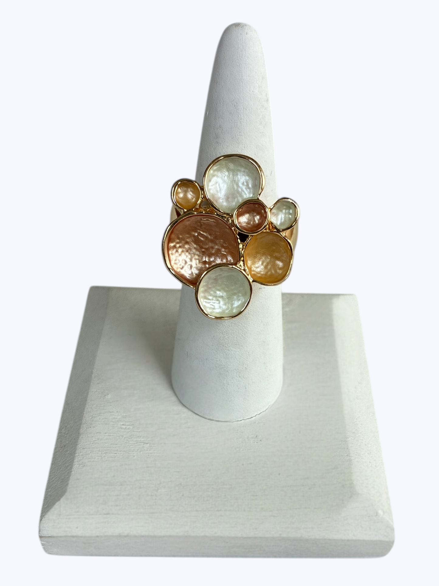 R0109 | Natural Color Small Oval Ring | RG26126