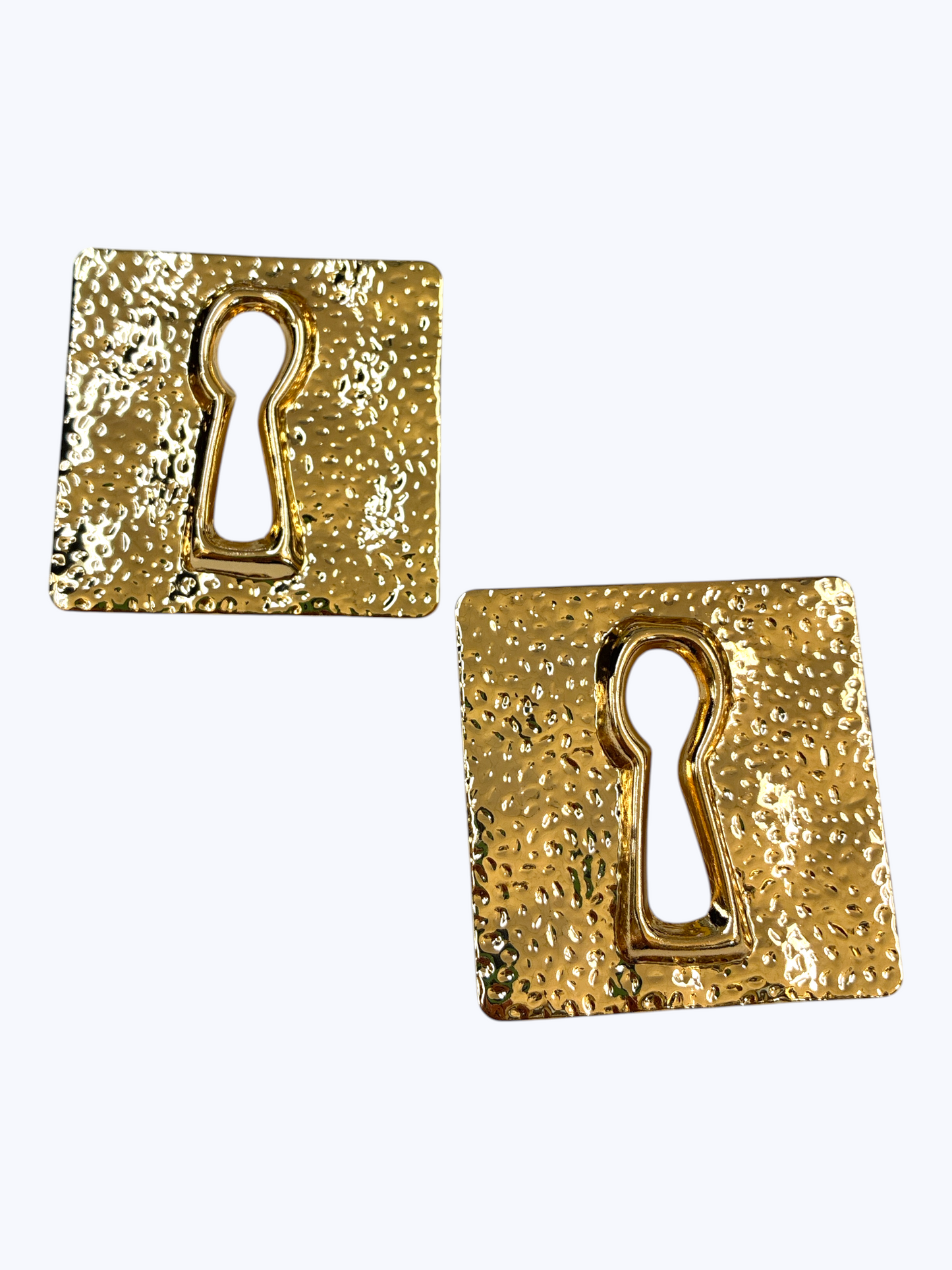 Keyhole Stud Earrings | E2500