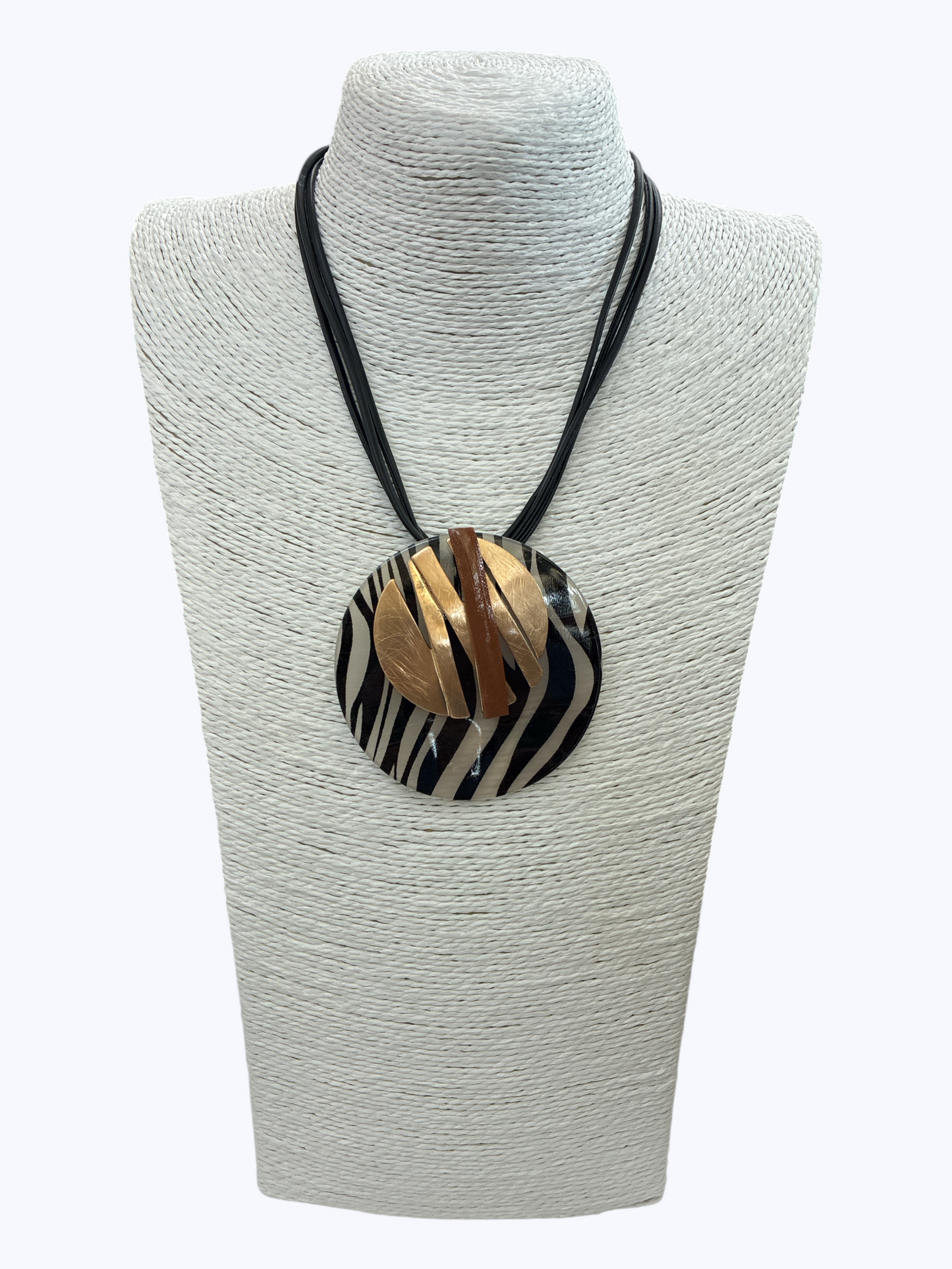 Zebra Pendant Short Necklace - N5320