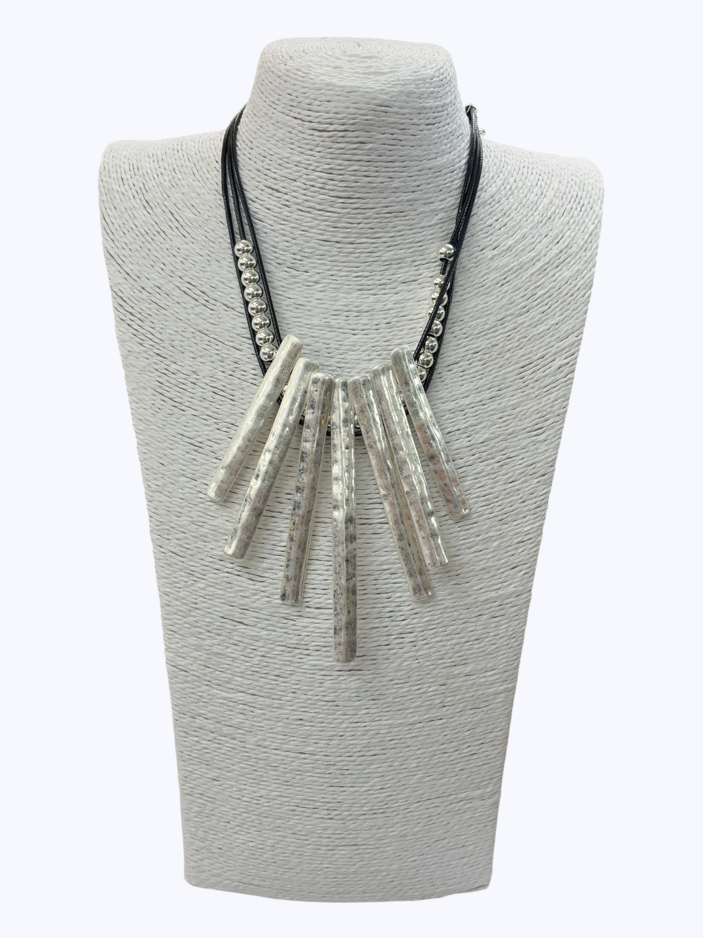 Hammered Silver Bar Short Necklace - N5315