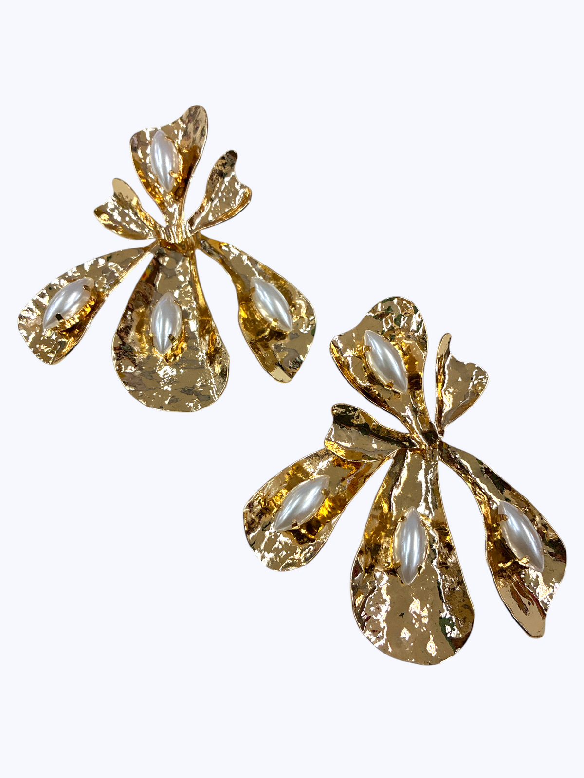 Sculptural Flower Stud Earrings | E2642