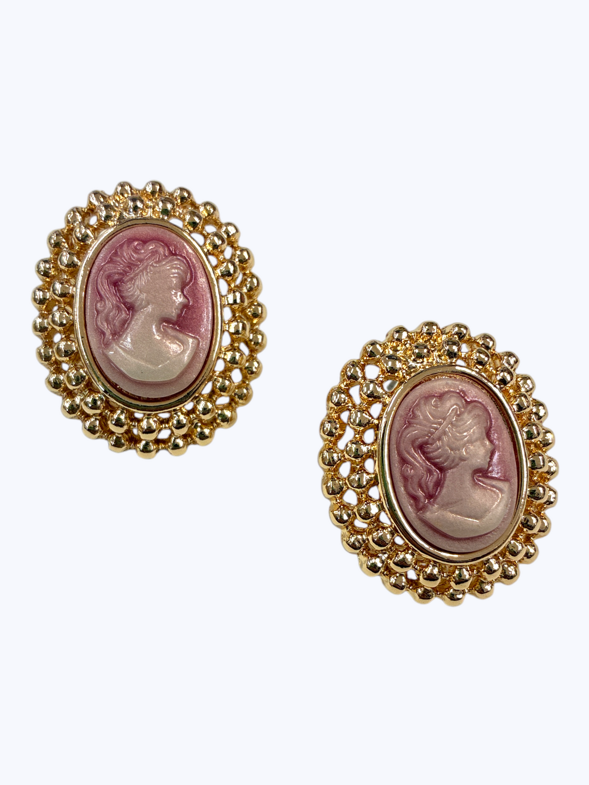 Vintage Cameo Oval Earrings | E2677