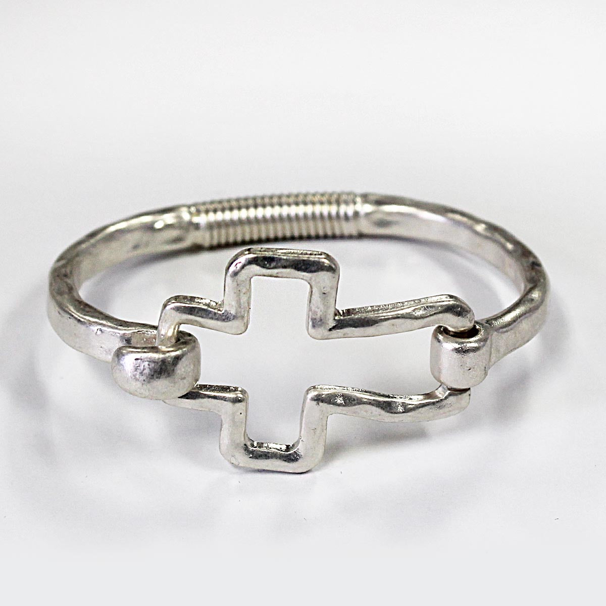 B0283 QB198 CROSS Bracelet