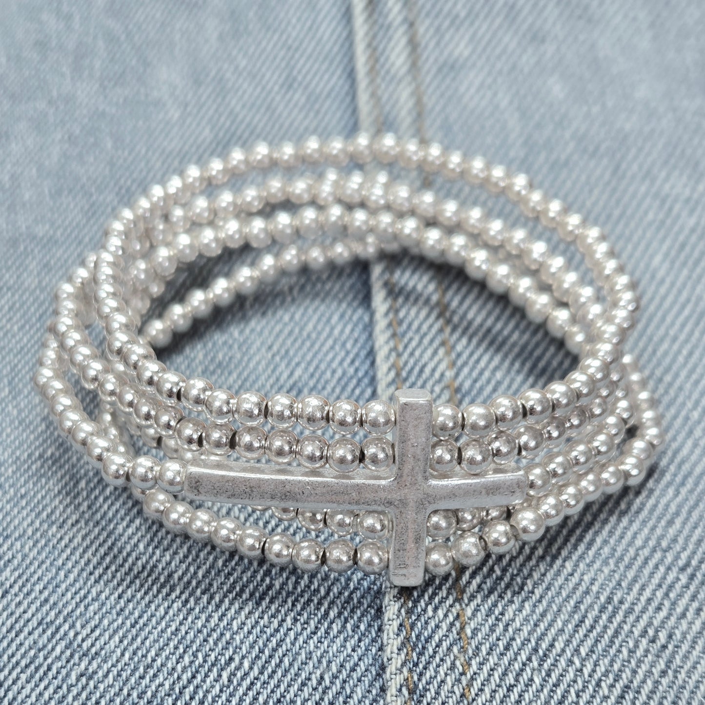 B0210 QB2173 Cross Stretchable Bracelet
