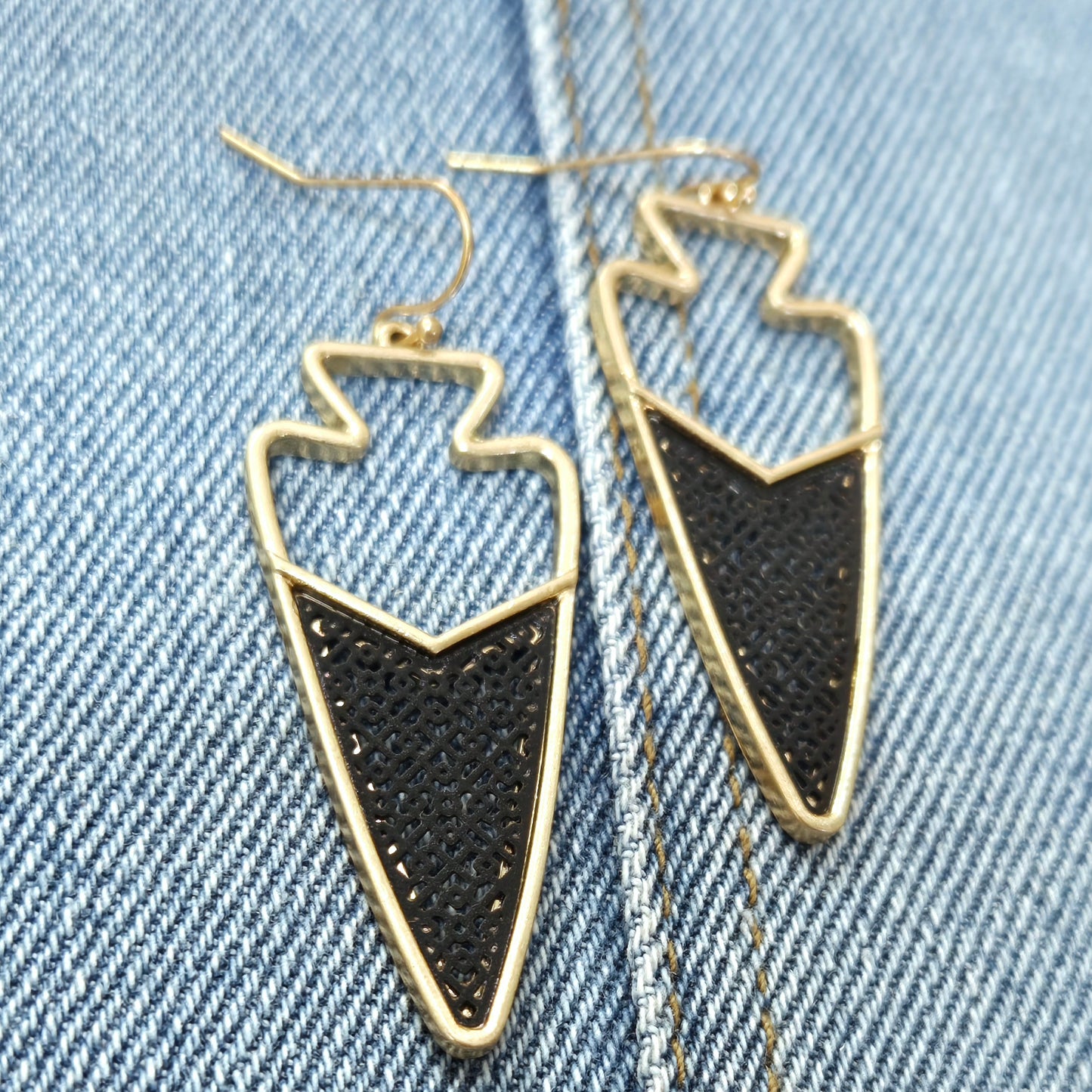 E1139 QE1814 Arrow head design Drop Dangle Hook Earrings