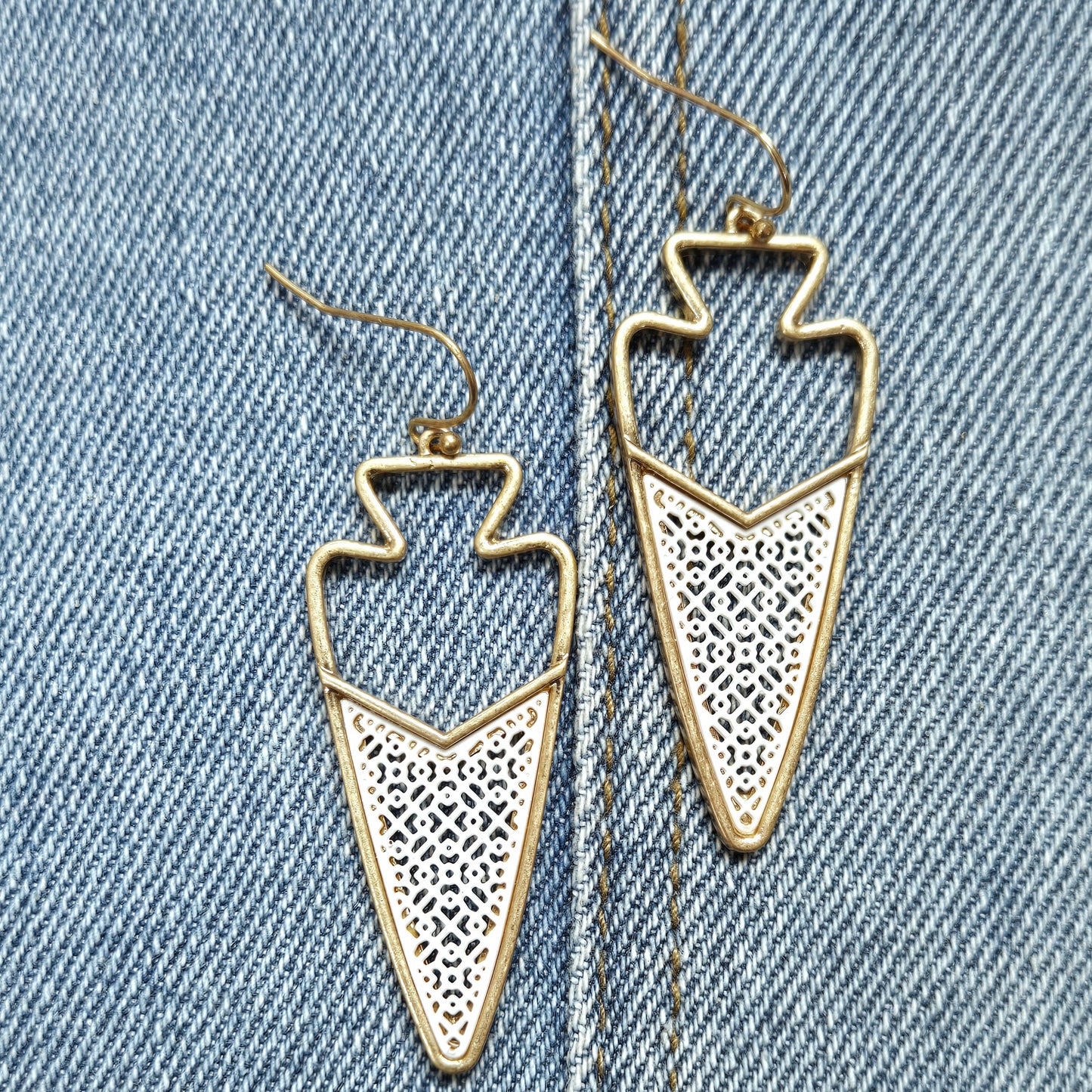 E1139 QE1814 Arrow head design Drop Dangle Hook Earrings