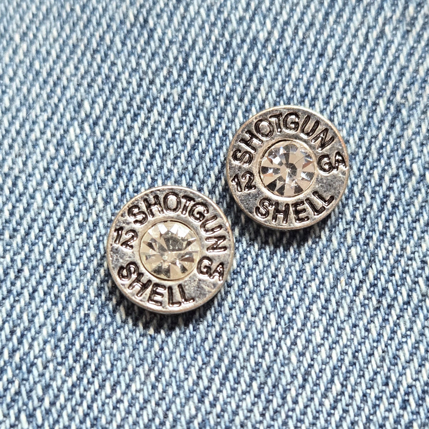 E1268 QE3081 Bullet Engraved Stud Earrings