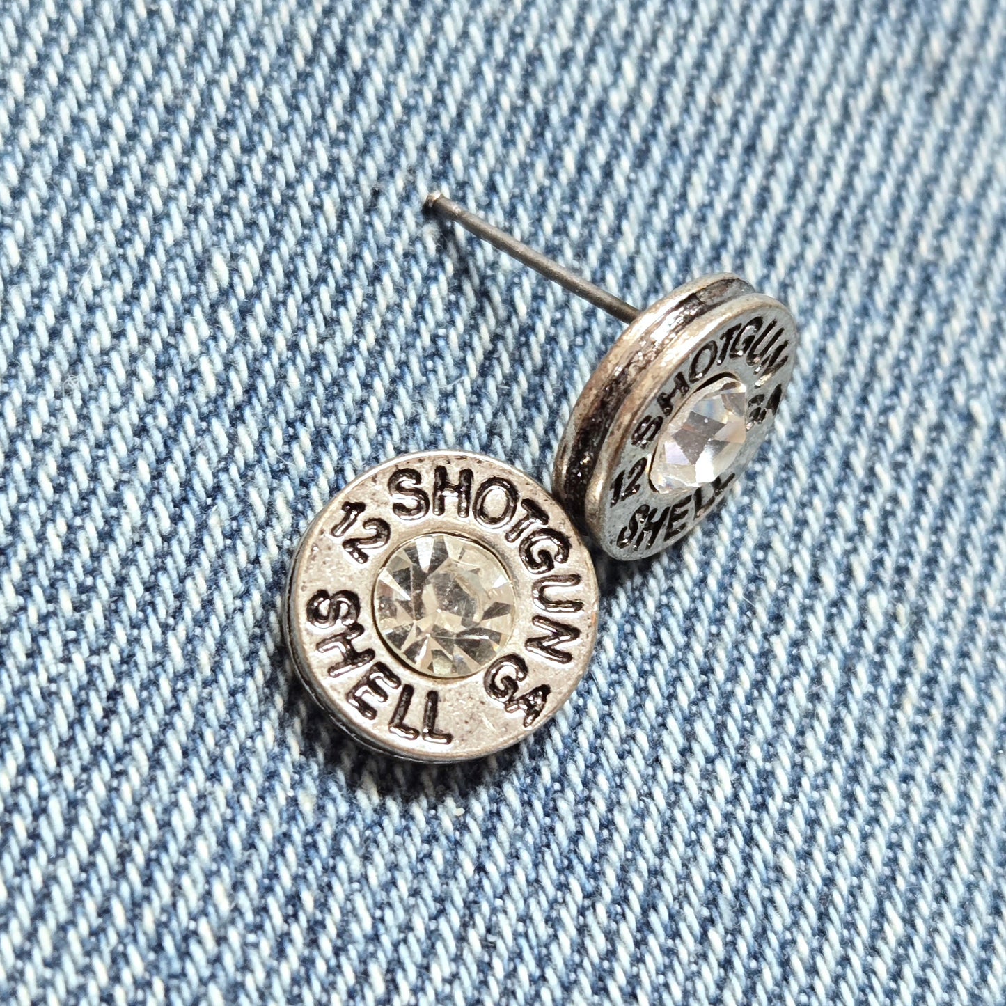 E1268 QE3081 Bullet Engraved Stud Earrings