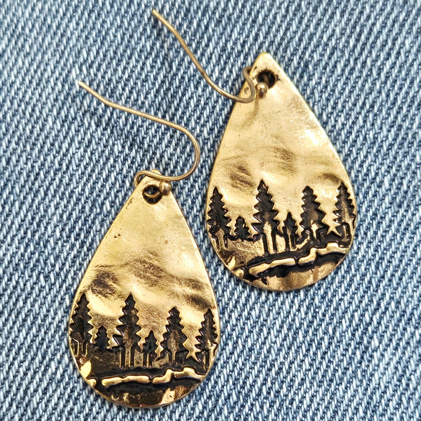 E1149 QE6971 Forrest Engraved Teardrop Drop Dangle Earrings