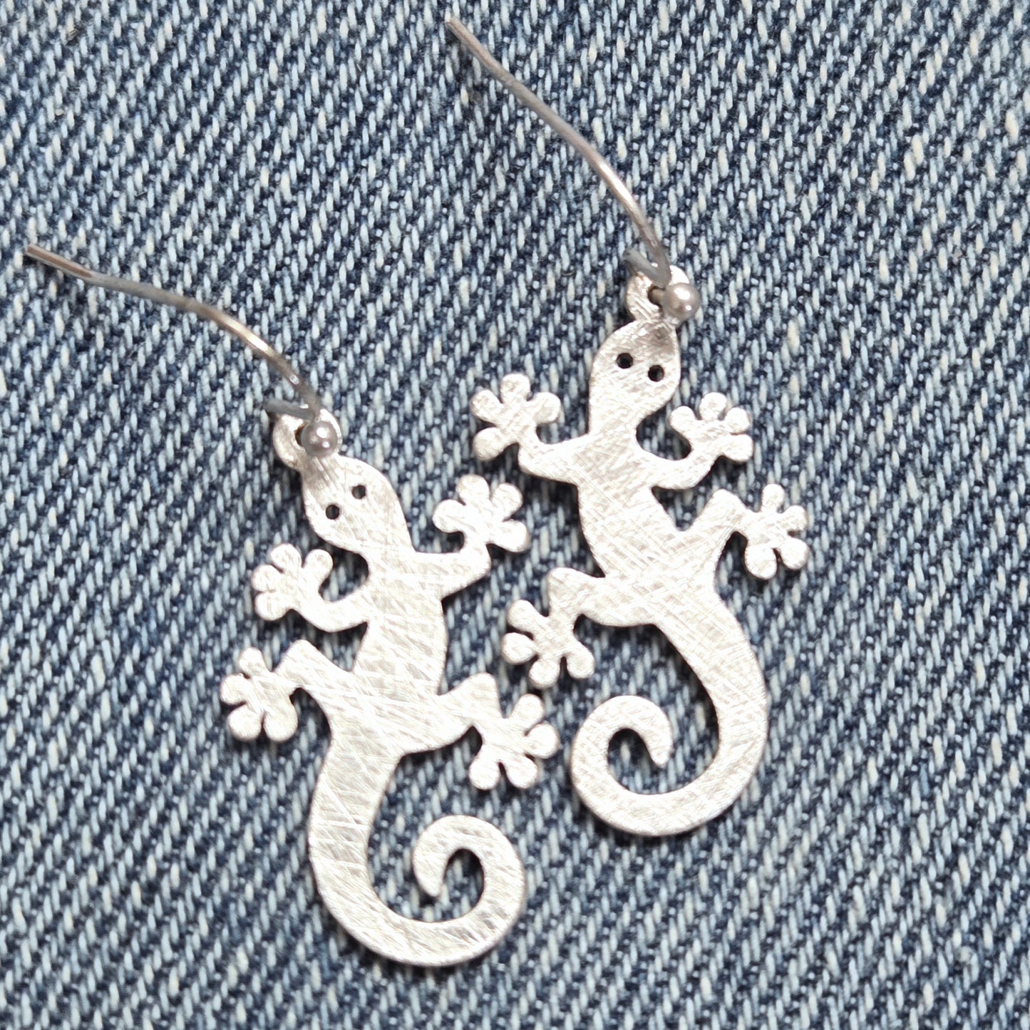 E1224 QE7704 Lizard Gecko Design Drop Dangle Earrings