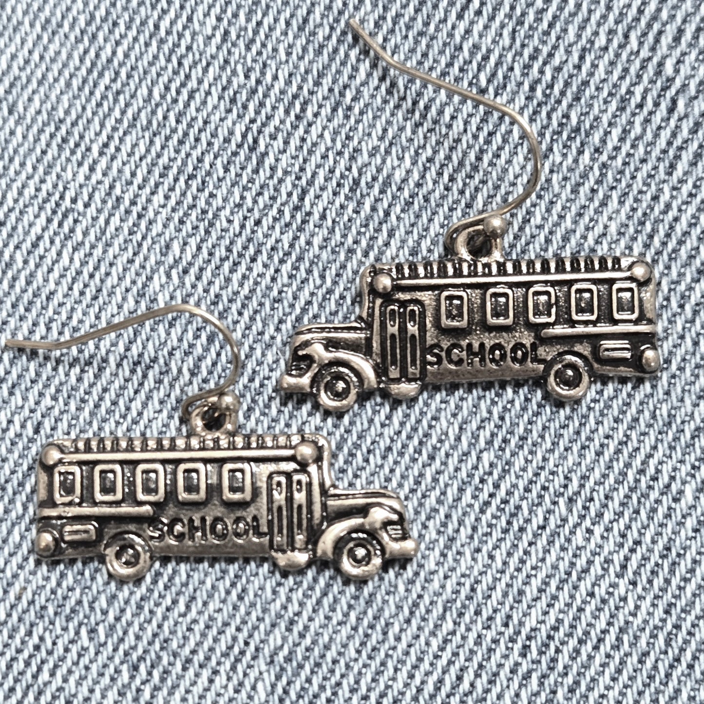 E1174 QE7733 School Bus Design Drop dangle Earrings