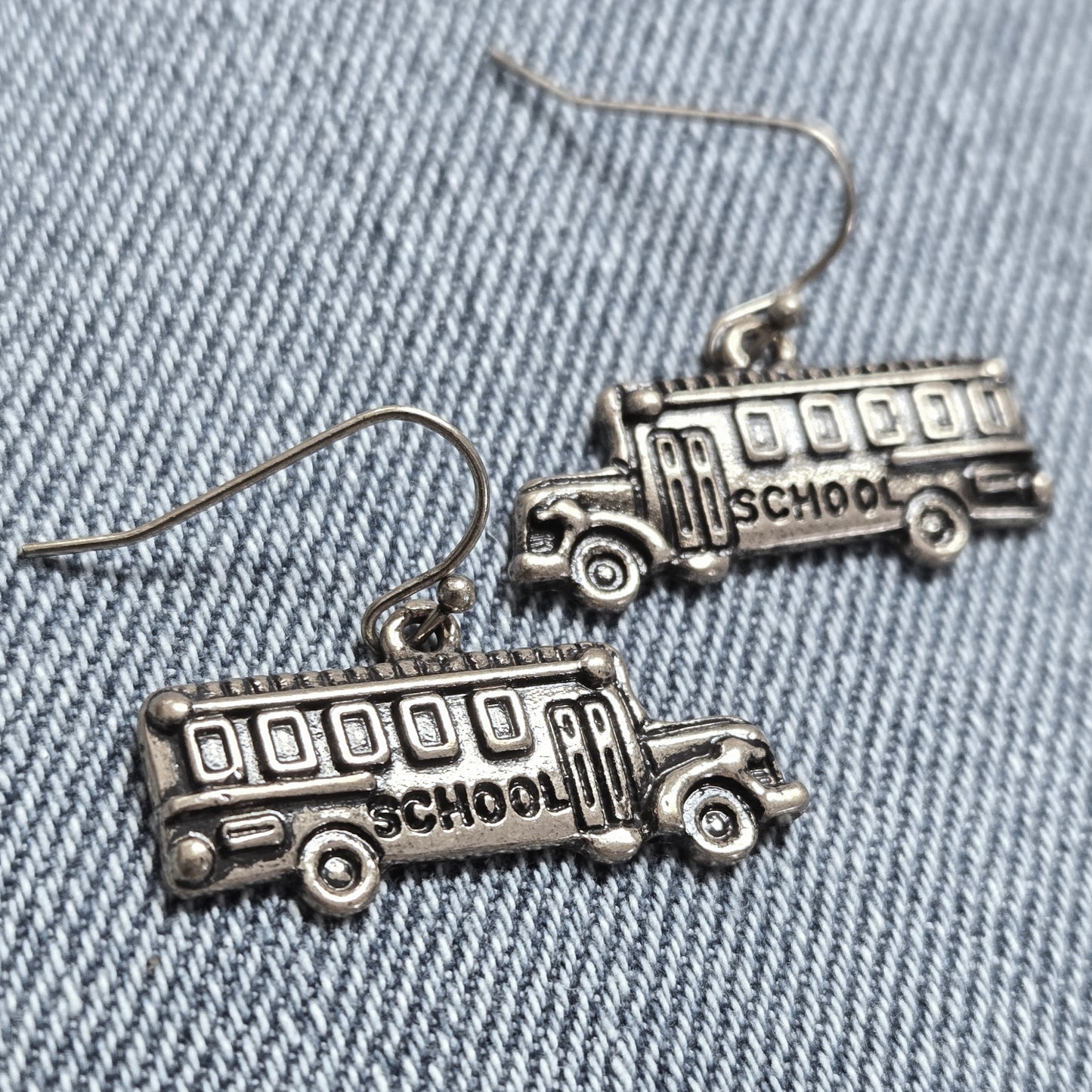 E1174 QE7733 School Bus Design Drop dangle Earrings