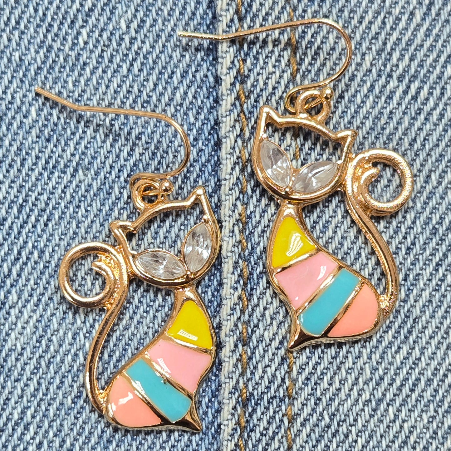 E1103 QE7769 Animal Cat Design Drop Dangle Earrings