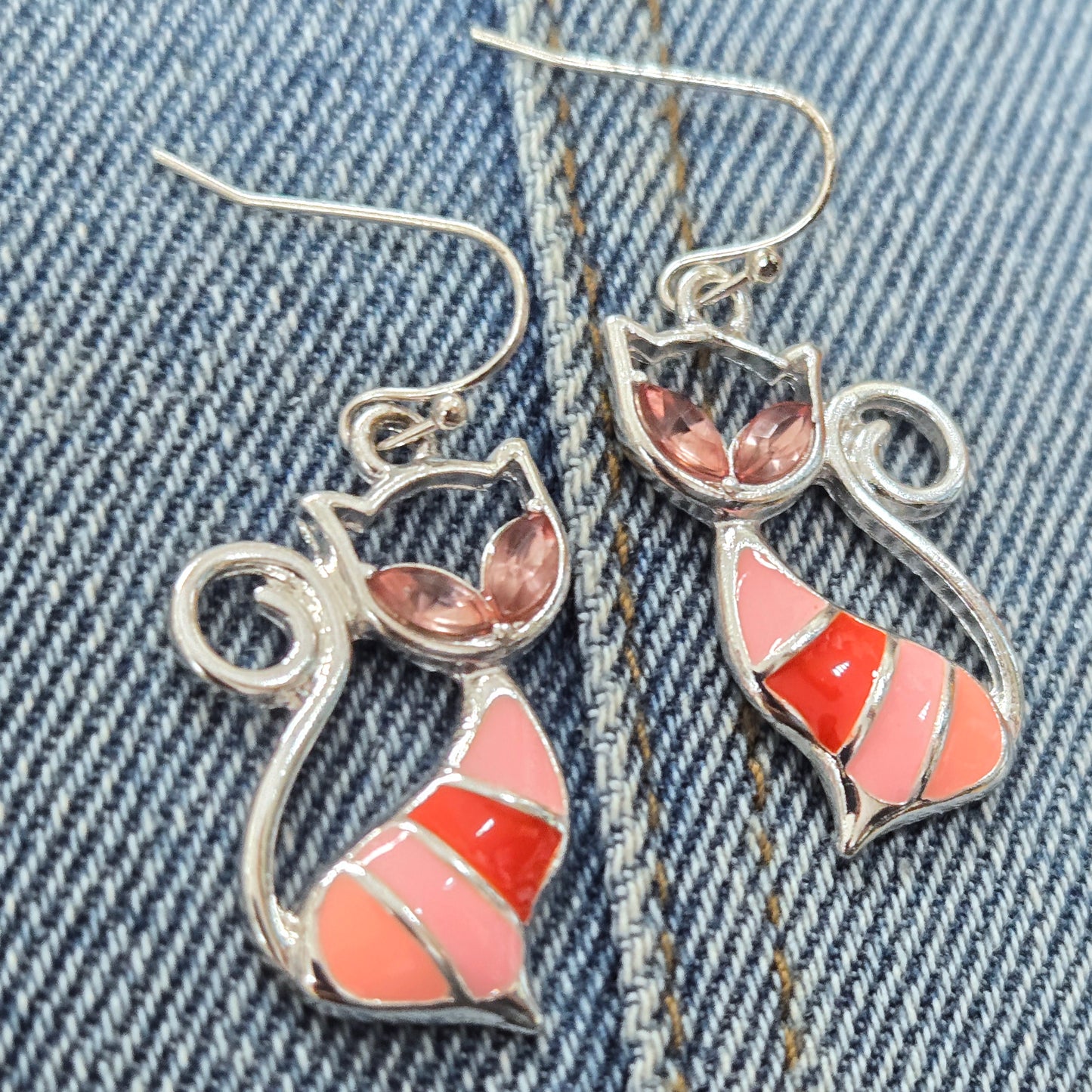E1103 QE7769 Animal Cat Design Drop Dangle Earrings