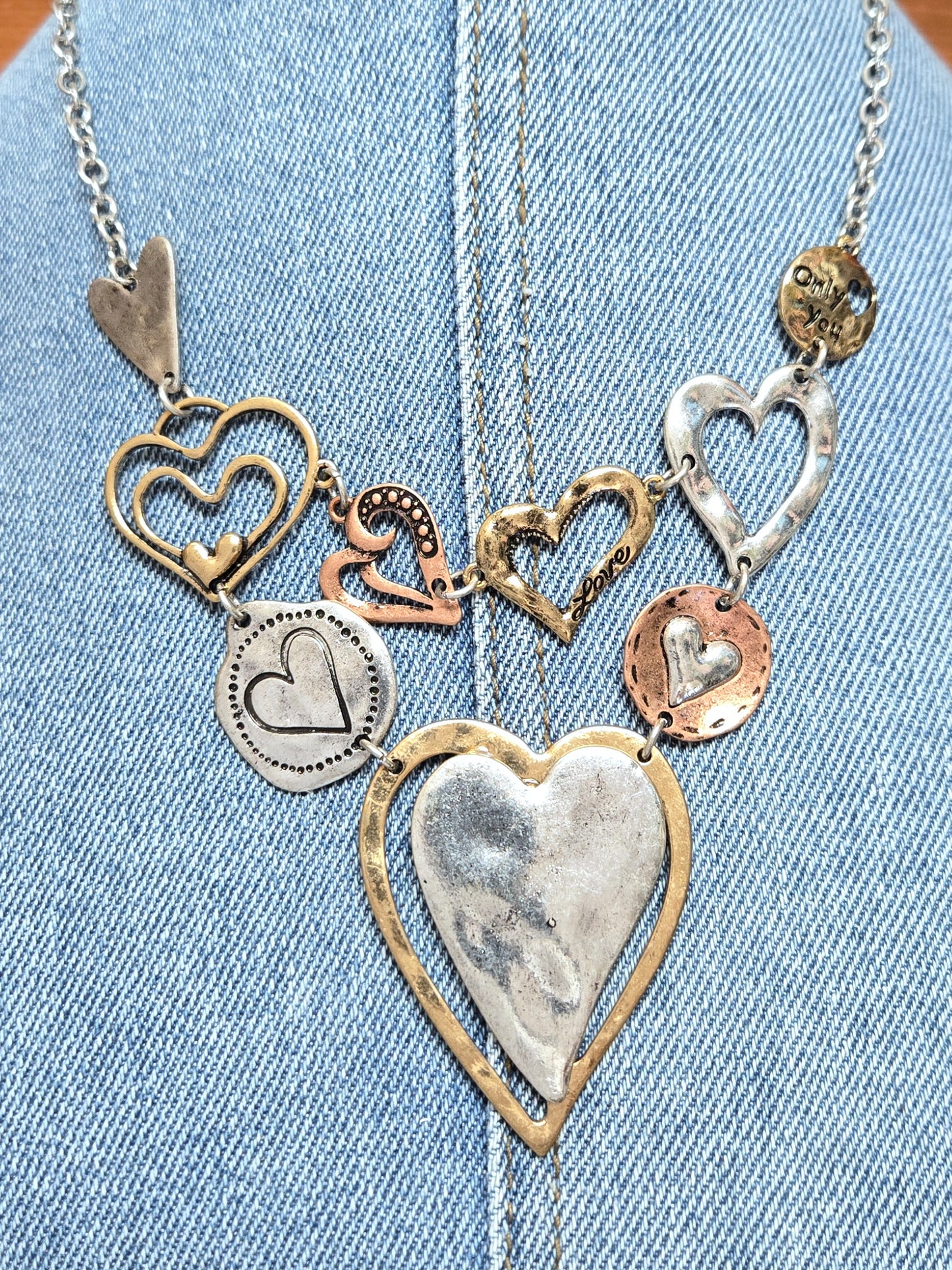 N0429 QNE15572 Antique Tone Metal Heart Love Designs Linked Necklace