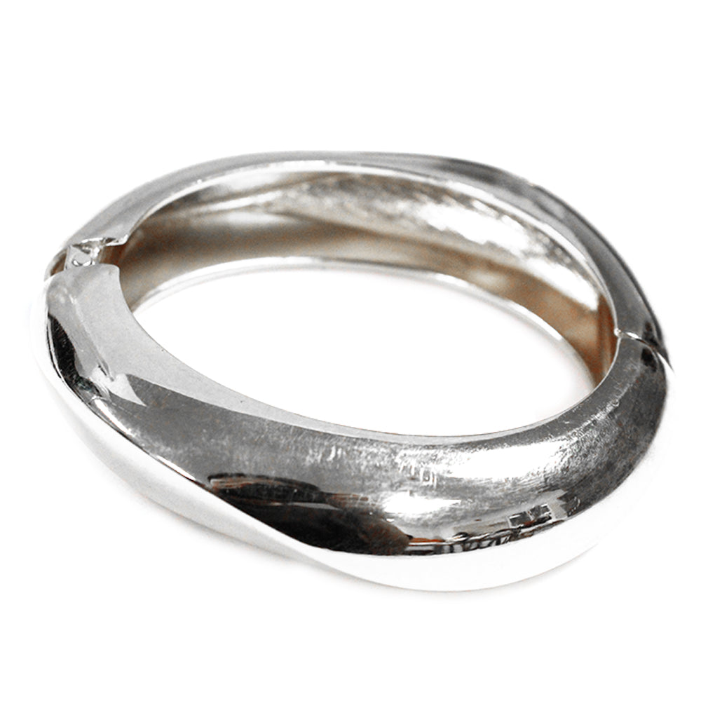 B0384 | Fluid Curve Statement Bracelet | SB8216