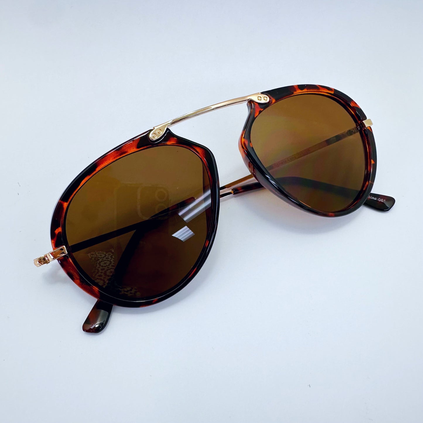 Classic Round Frame Sunglasses | SG0005