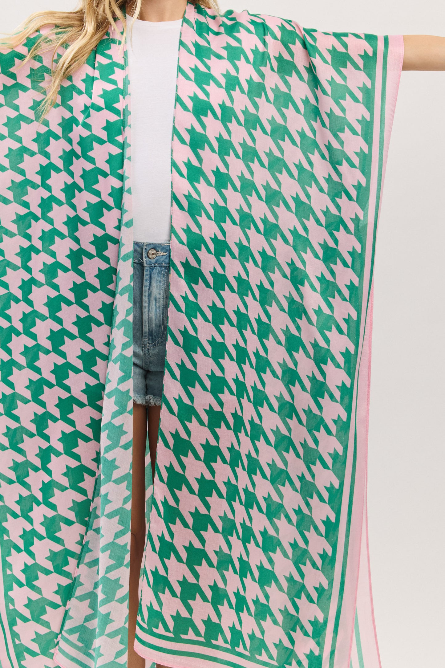 PS86 SO15012 Houndstooth Printed Long Kimono