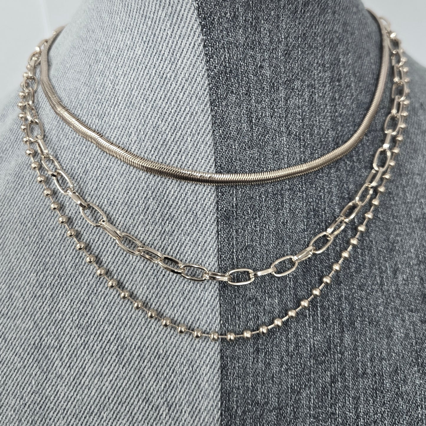 N0693 TN914 Layered Chain Necklace