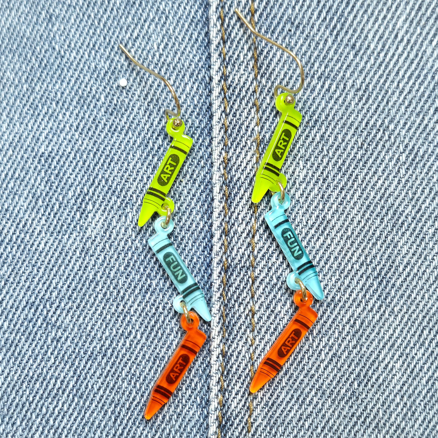 E1072 VER1190 Crayon Linked Design Drop Dangle Earrings