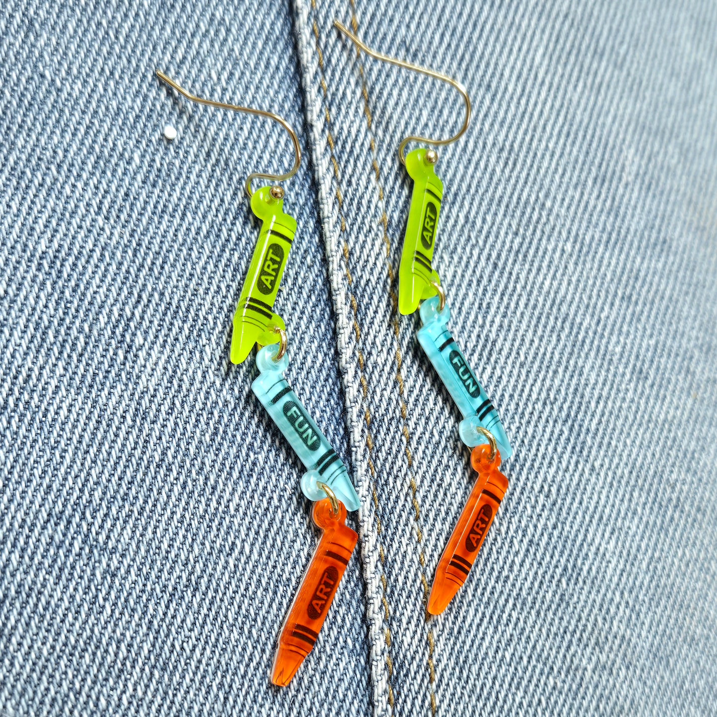 E1072 VER1190 Crayon Linked Design Drop Dangle Earrings