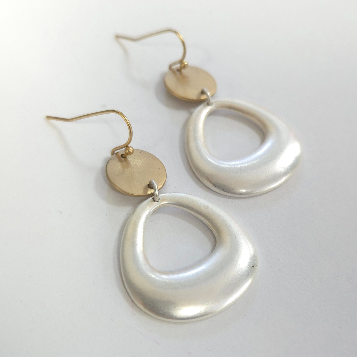 E1676 VER3446 Drop Dangle Earrings