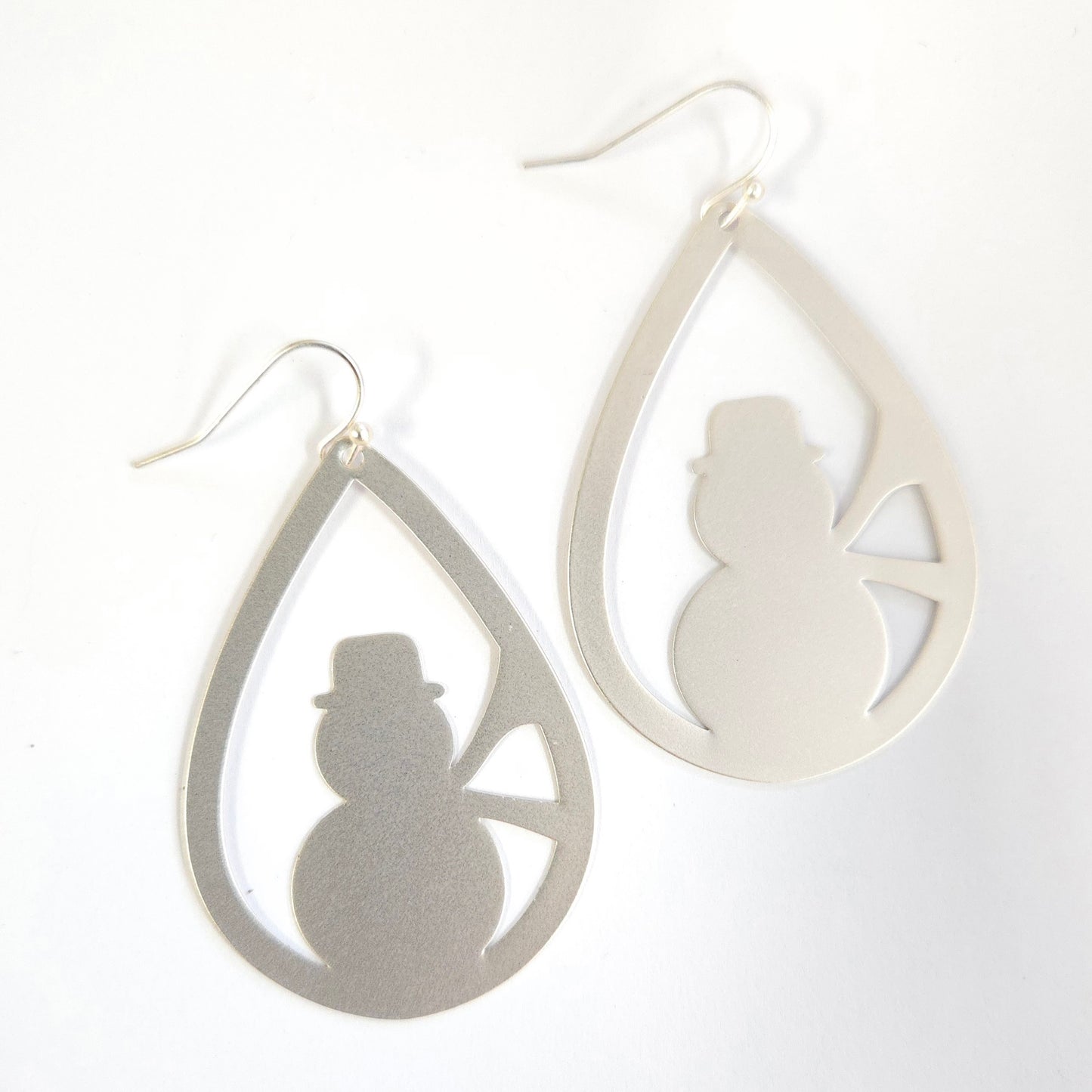 E1621 VER3901 Christmas Earrings
